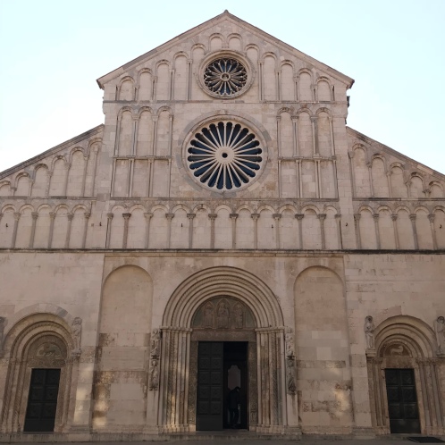 Catedral de Santa Anastácia do Século IV em Zadar, Croacia